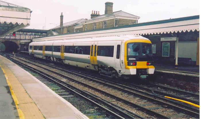 Class 466 at Maidstone West